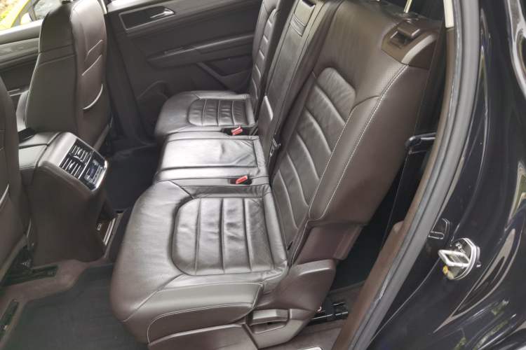 Used Volkswagen Teramont 2017 380TSI Four-Wheel Drive Luxury Edition Left Rear Seat