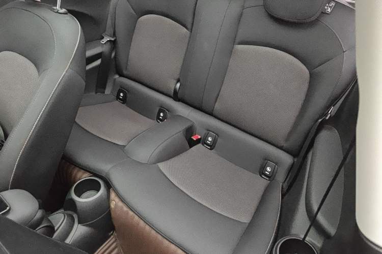 Used MINI 2019 1.5T ONE
