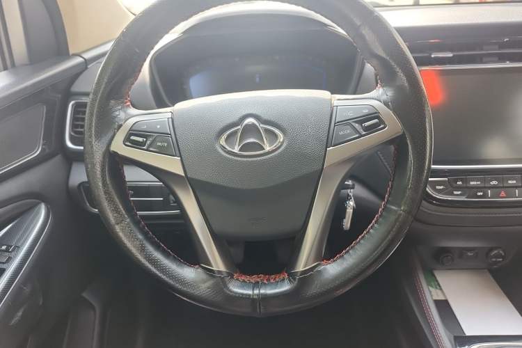 Used CHANGAN OSHAN A800 2017 1.6L Manual Comfort Model
