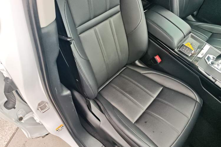 Used Land Rover Range Evoque 2023 Aurora L 200PS Elite Edition
