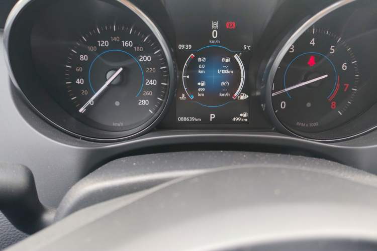 Used Jaguar F-PACE 2016 2.0T Two-Wheel Drive Urban Luxury Edition
