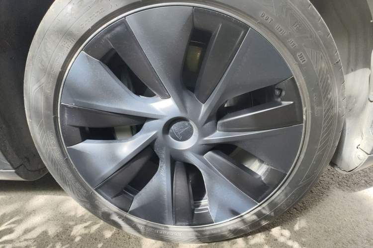 Used Tesla Model Y 2024 Rear-Wheel-Drive Version