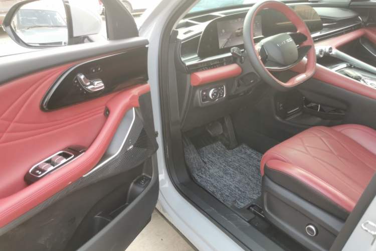 Used EXEED Stellar 2023 400T Two-Wheel Drive Comfort Flyfish Edition