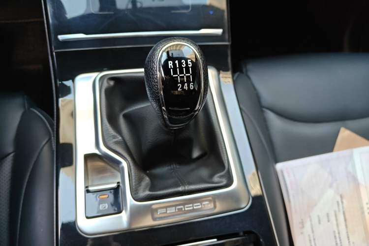 Used Dongfeng Fengon ix5 2019 220T Manual Smart Version China V Standard Gear Lever