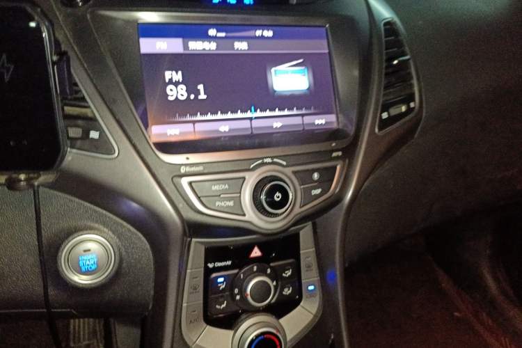 Used Hyundai Elantra (5th Generation / Langdong) 2016 1.6L Manual Luxury Model
