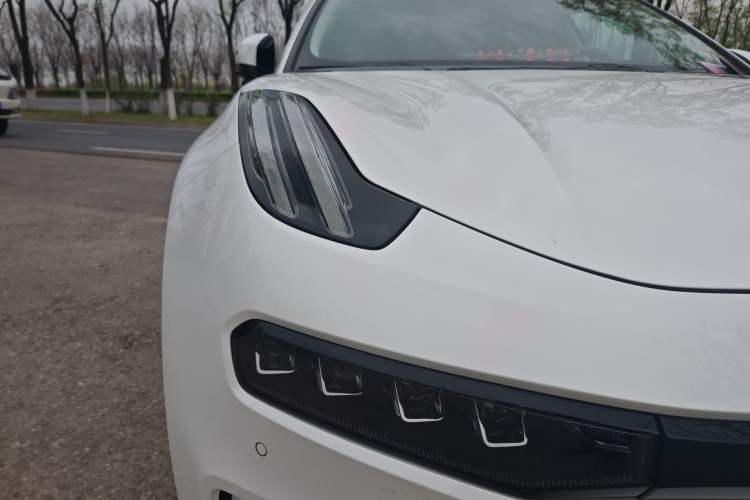 Used Zeekr 001 2022 Ultra-Long Range Single-Motor WE Version Right Front Headlight