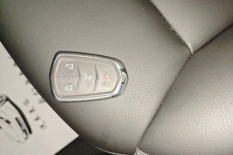 Used Cadillac XT4 2021 28T Two-Wheel Drive Leading Version
