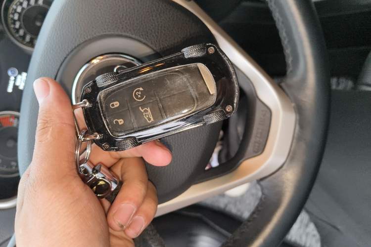 Used Jeep Cherokee 2016 2.4L Superior Edition
