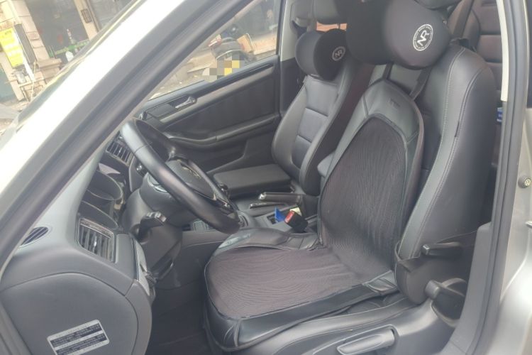 Used Volkswagen Sagitar 2015 1.6L Manual Comfort Model Left Front Seat