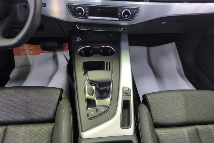 Used Audi A4L 2022 40 TFSI Luxury Dynamic Model