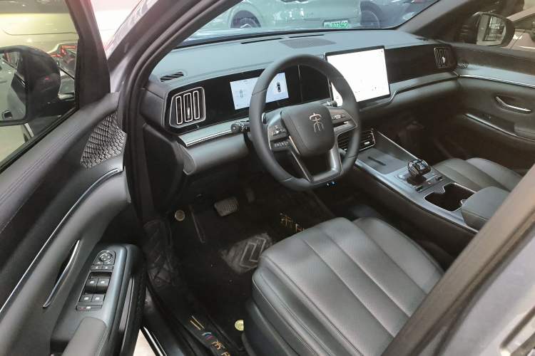 Used BYD Song Pro New Energy 2025 2nd Generation Intelligent Driving Version DM-i 75KM Leading Edition