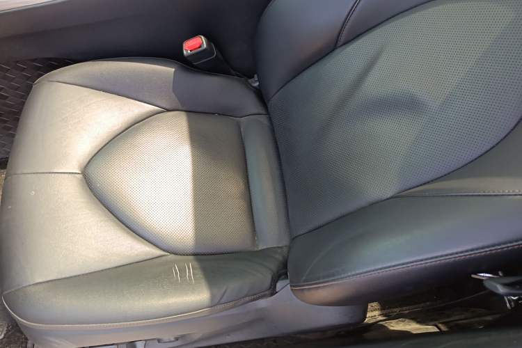 Used Toyota Camry 2019 Dual-Engine 2.5 HG Luxury Edition China V Standard
