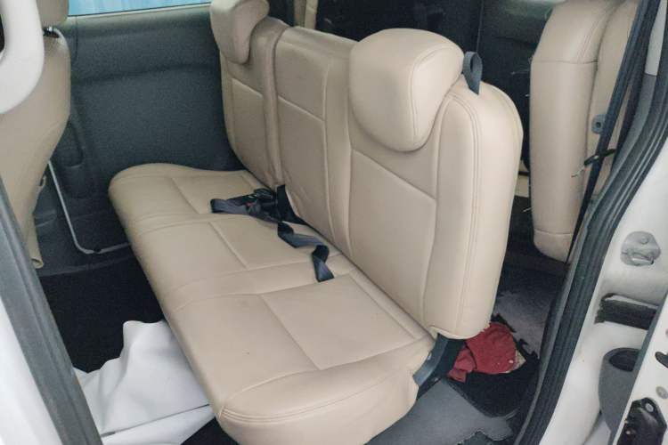 Used Nissan NV200 2013 1.6L Luxury Model China IV Standard Left Rear Seat