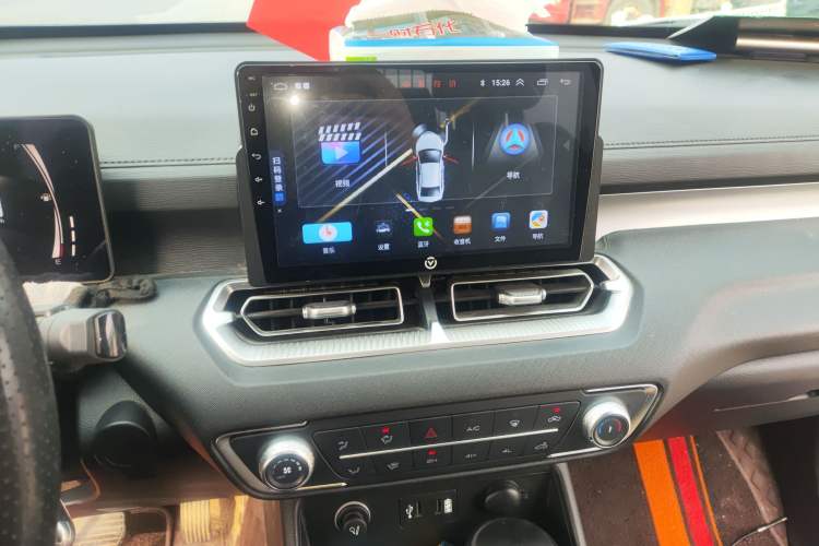 Used Great Wall King Kong Poer 2023 2.0T Automatic Diesel 4x4 Elite Edition Flatbed GW4D20M Audio And AC Panel