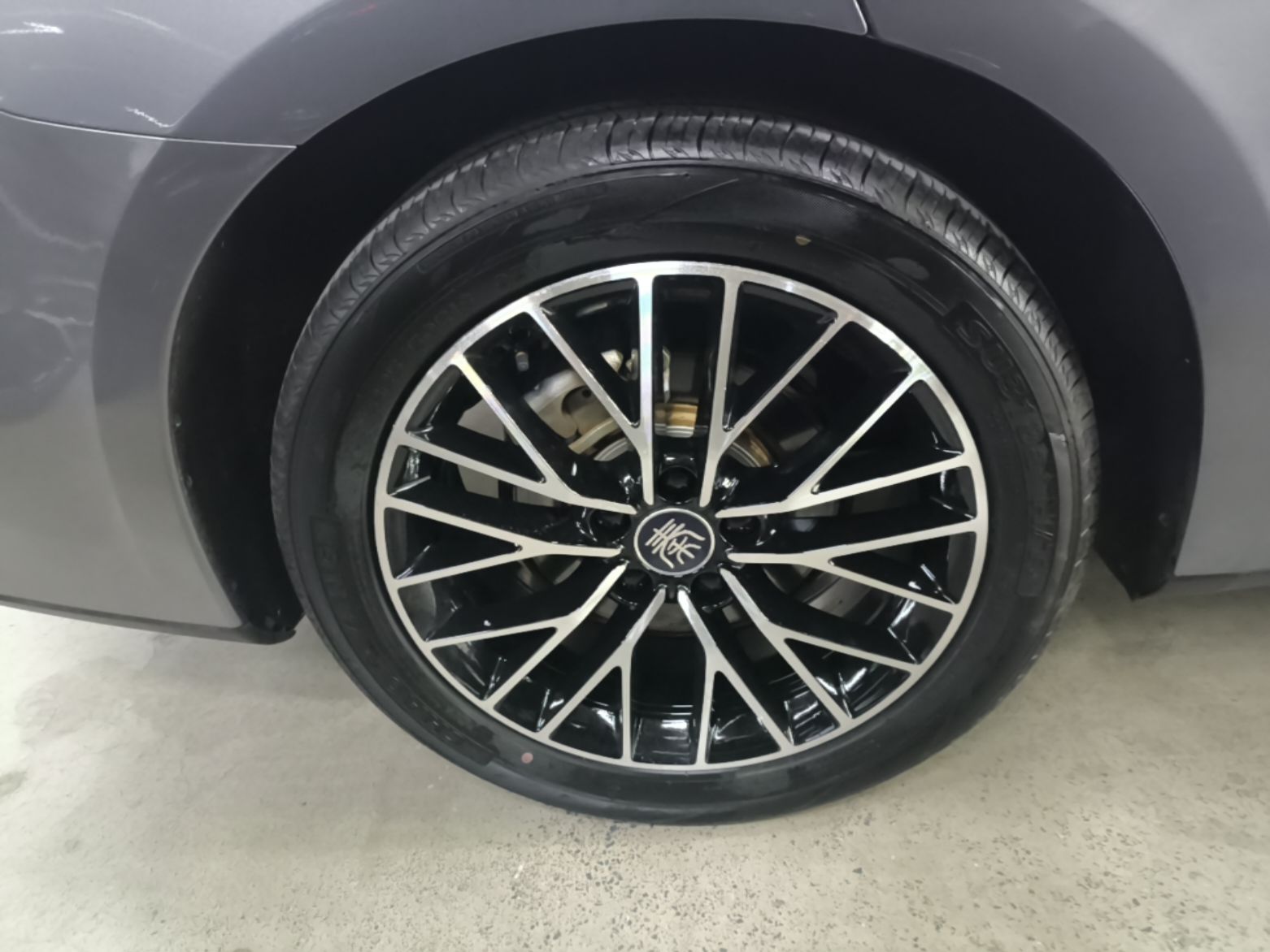 BYD Qin L 2024 DM-i 120KM Excellence Model — снимка 11