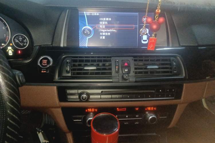 Used BMW 5 Series 2014 520Li Elegant Model
