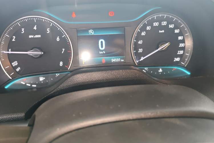 Used Buick GT 2016 15N Automatic Elite Edition Odometer Close Up