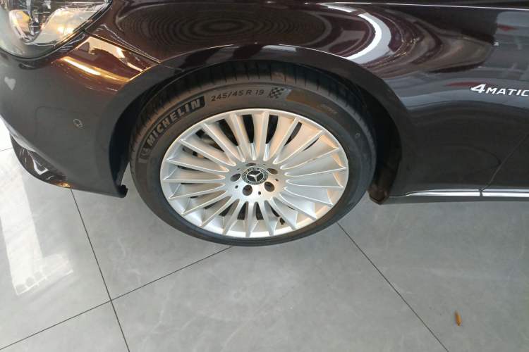 Used Mercedes-Benz S-Class 2019 S 320 L
