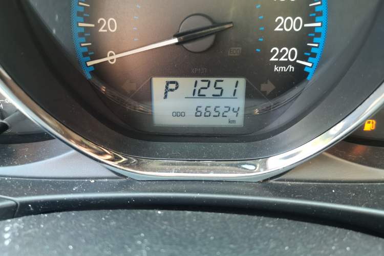 Used Toyota Vios 2017 1.5L CVT Innovation Edition Odometer Close Up