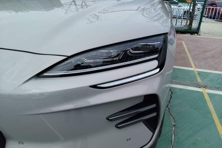 Used BYD Song PLUS New Energy 2025 EV Intelligent Driving Version 520km Premium Model Left Front Headlight