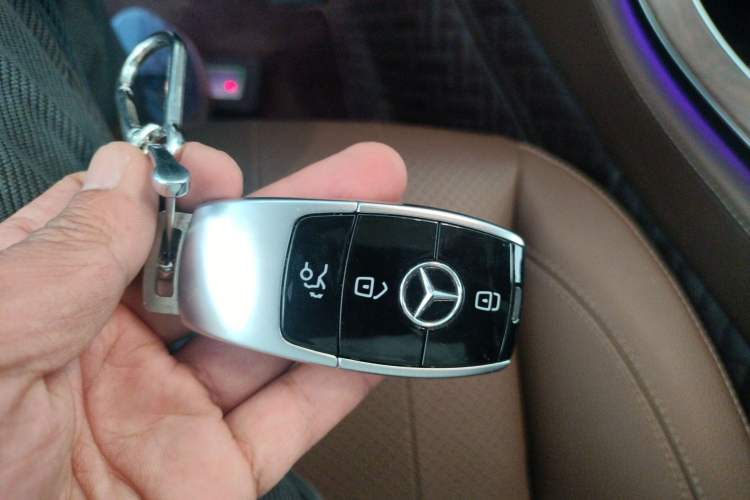 Used Mercedes-Benz E-Class 2020 E 300 L Stylish Model
