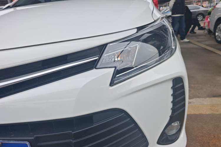 Used Toyota Vios 2022 1.5L 20th Anniversary Edition Left Front Headlight