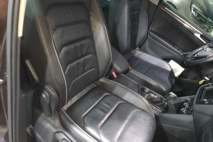 Used Volkswagen Tiguan 2017 330TSI All-Wheel-Drive Innovation Model