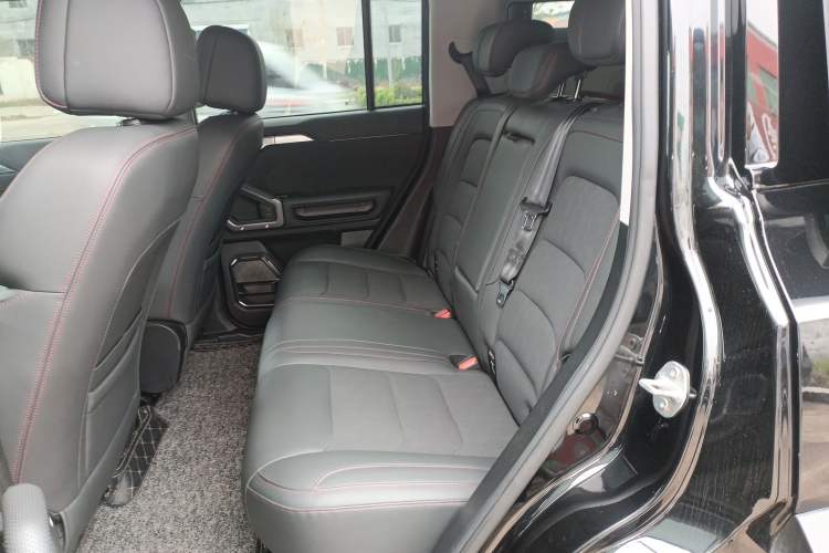 Used JETOUR Traveler 2023 1.5T Two-Wheel Drive Discovery PRO Left Rear Seat