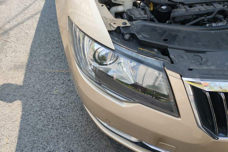 Used Skoda Superb 2013 1.8TSI Automatic Yashi Edition
