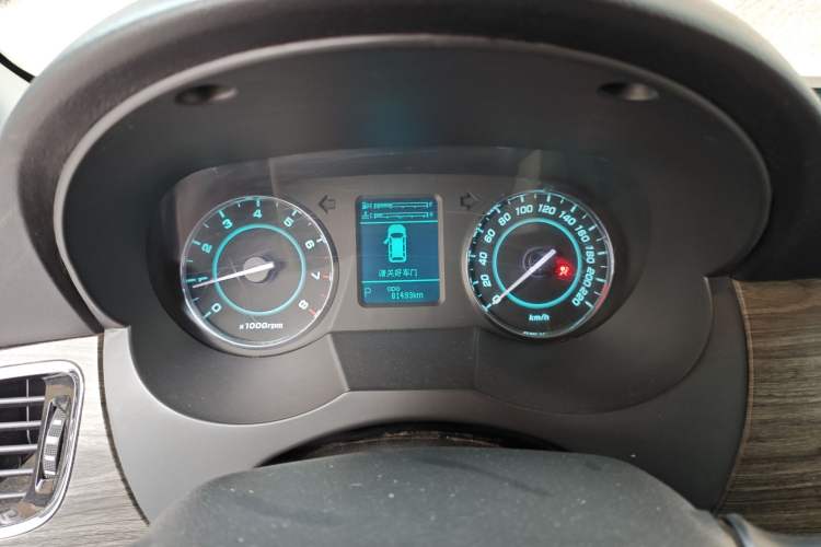 Used JAC Group Refine M5 2013 2.0T Gasoline Automatic Business Edition