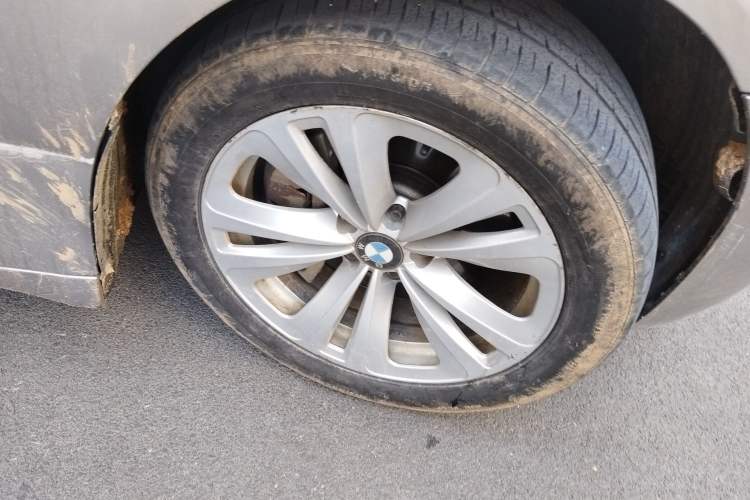 Used BMW 7 Series 2009 730Li Leading Model Right Front Wheel Hub