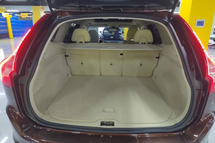 Used Volvo XC60 2015 T5 Smart Upgrade Model