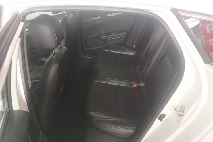 Used Honda Civic 2016 220TURBO CVT Luxury Edition
