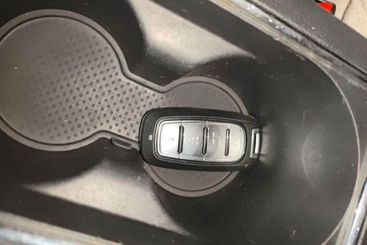 Used Roewe i6 2020 PLUS 1.6L CVT 4G Connected Glory Flagship Edition
