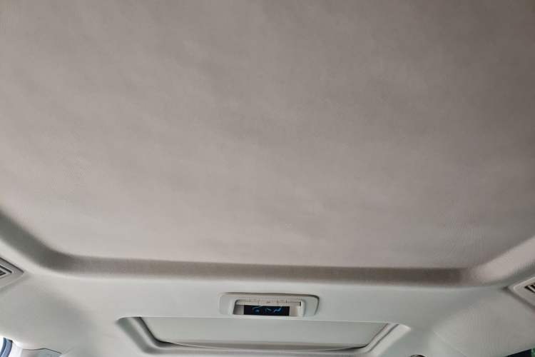 Used Buick GL8 2011 2.4L LT Luxury Business Executive Edition Headliner