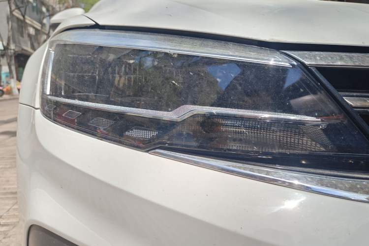 Used Volkswagen Lamando 2019 230TSI DSG Vision Edition China V Standard Right Front Headlight