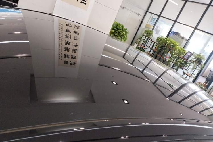 Used Tesla Model Y 2023 Long-Range All-Wheel-Drive Version