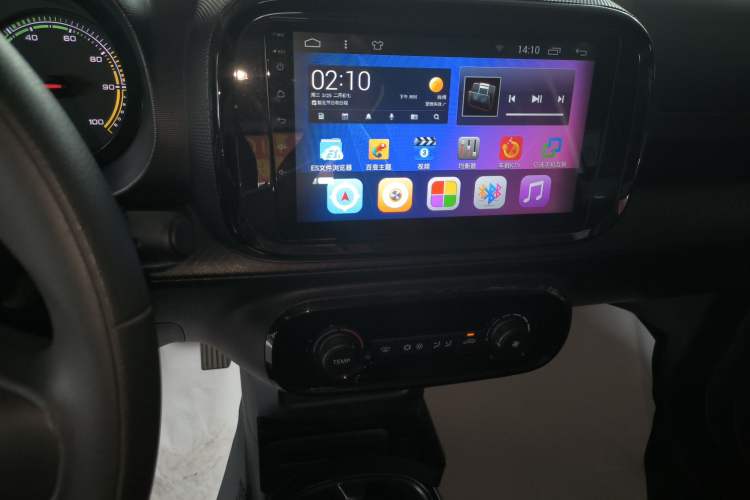 Used Roewe Clever 2022 311km QiQi BoBo Edition Audio And AC Panel