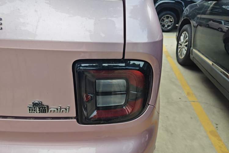 Used Geely Galaxy Panda 2024 Panda Mini 200km Endurance Bear
