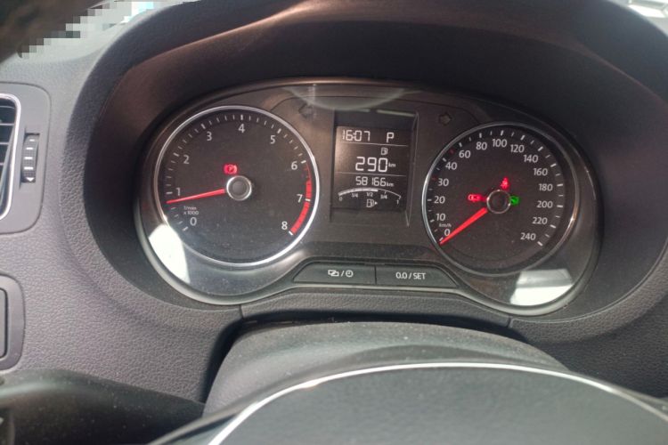 Used Volkswagen Polo 2016 1.6L Automatic Comfort Model
