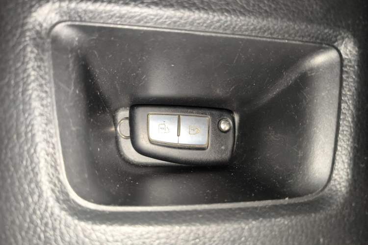 Used Nissan Tiida 2019 1.6L CVT Cool Edition China VI Standard Interior 1