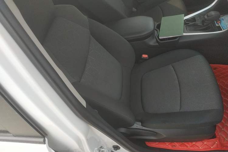 Used Toyota RAV4 2021 2.0L CVT Two-Wheel Drive Fashion Edition