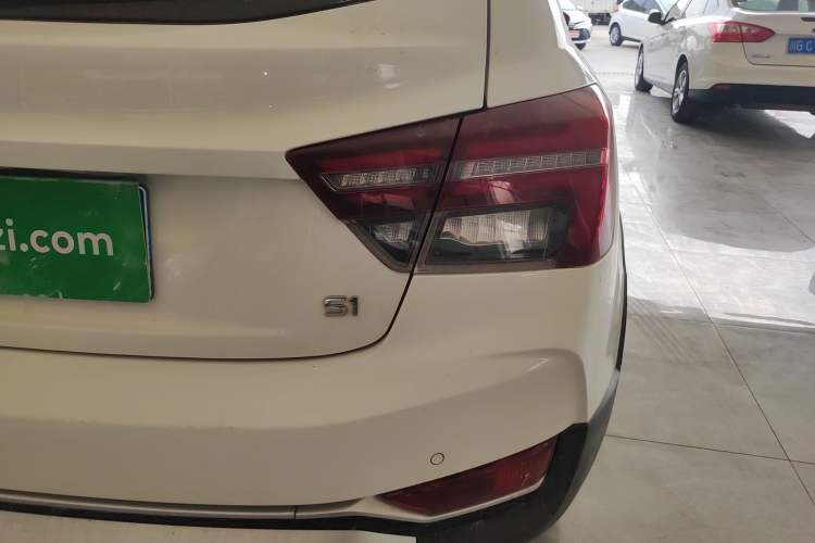 Used Geely Auto Vision S1 2018 1.4T CVT FENGXING Model
