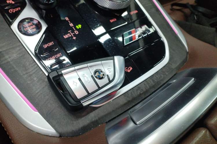 Used BMW X5 2019 xDrive40i Luxury Model with M Sport Package