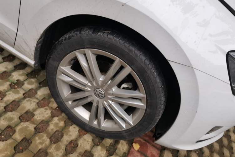 Used Volkswagen Golf Sportsvan 2016 230TSI Automatic Luxury Version
