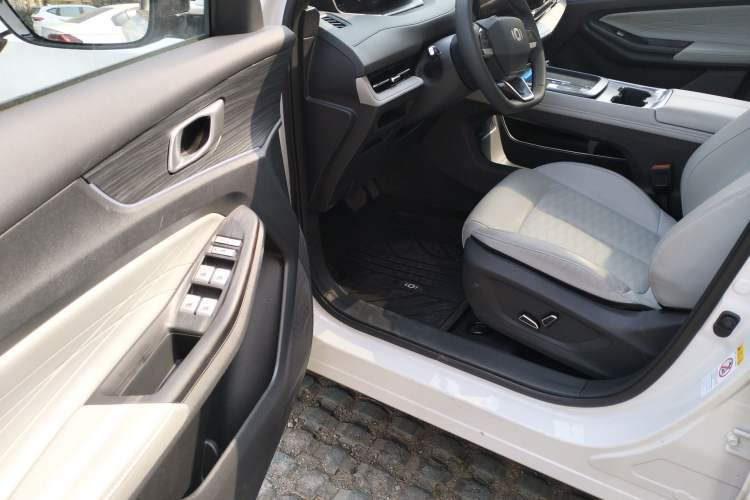 Used CHANGAN NEVO Q05 2025 Truly Delicious Version 125cc Beyond-Excellent Type Driver Seat