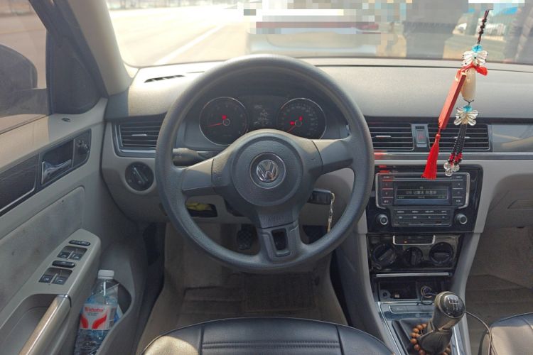 Used Volkswagen Bora 2013 1.6L Manual Fashion Edition Steering Wheel