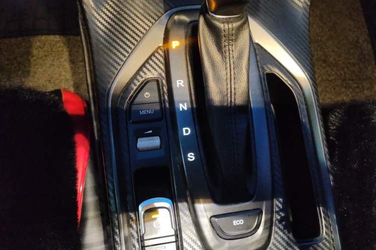 Used GAC Trumpchi GS4 2020 270T Automatic Luxury Smart Connectivity Version Gear Lever