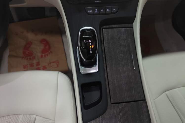 Used Buick LaCrosse 2019 28T Avenir Gear Lever