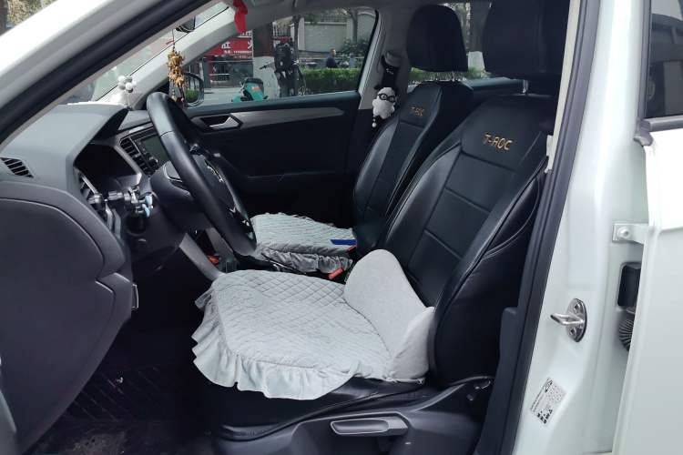 Used Volkswagen T-ROC 2019 280TSI DSG Two-Wheel Drive Advanced Version China VI Standard Left Front Seat